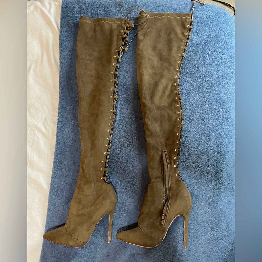 Lauren Lorraine Thigh high olive green boots size 8